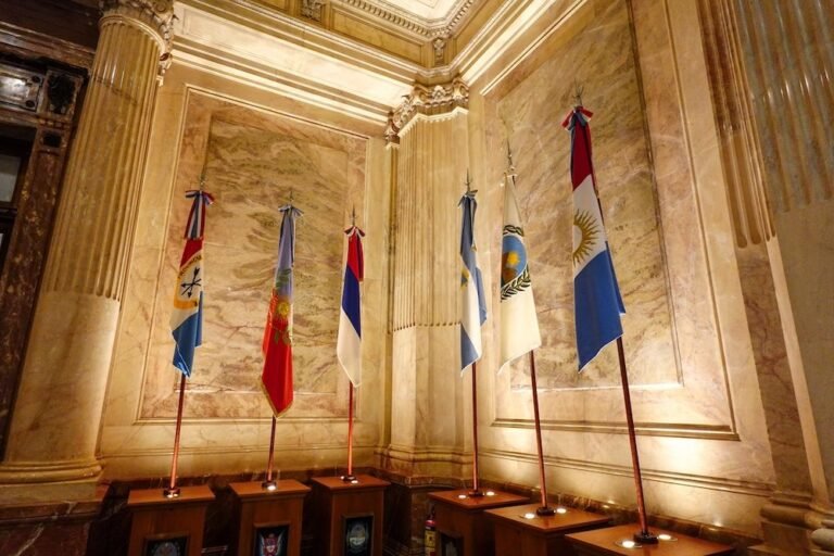 Cuáles son los requisitos para ser senador en Argentina