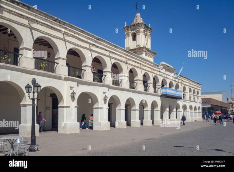 Cómo puedo acceder a las becas ofrecidas por la Municipalidad de Salta