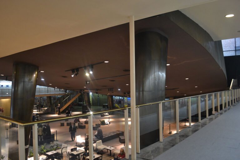 Dónde Queda y Qué Obras Ofrece El Teatro Santa Fe en Mar del Plata