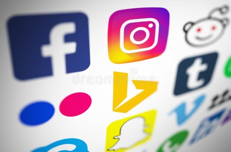 iconos de instagram y facebook conectados