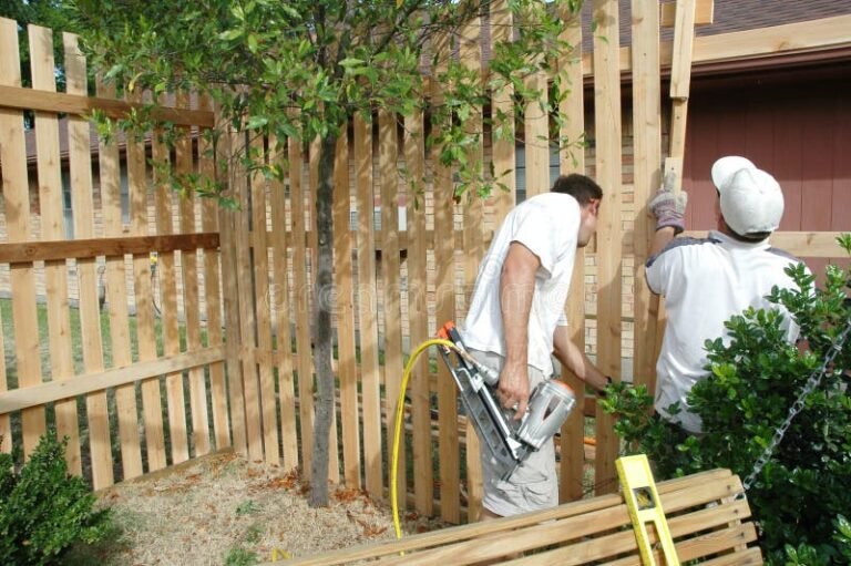 Cómo instalar alambrado romboidal paso a paso en tu jardín