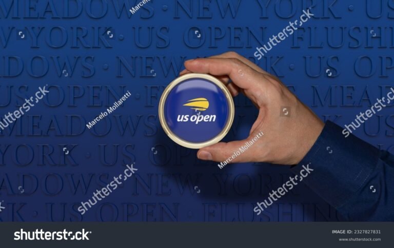 manos sosteniendo dni argentino abierto