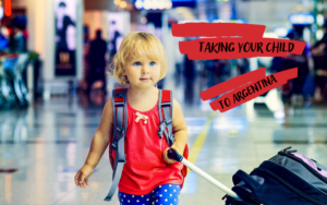 pasaporte infantil argentino con maleta de viaje