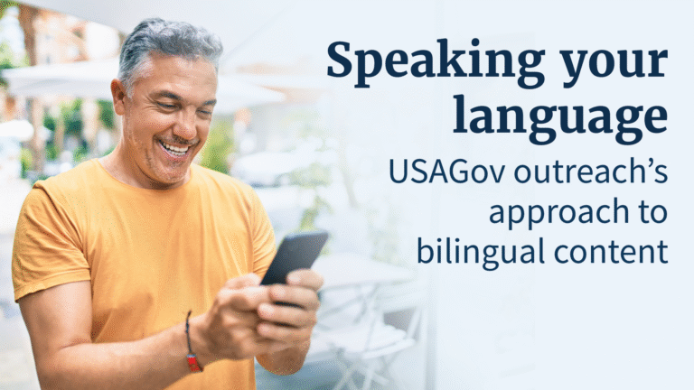 persona hablando ingles y espanol sonriente
