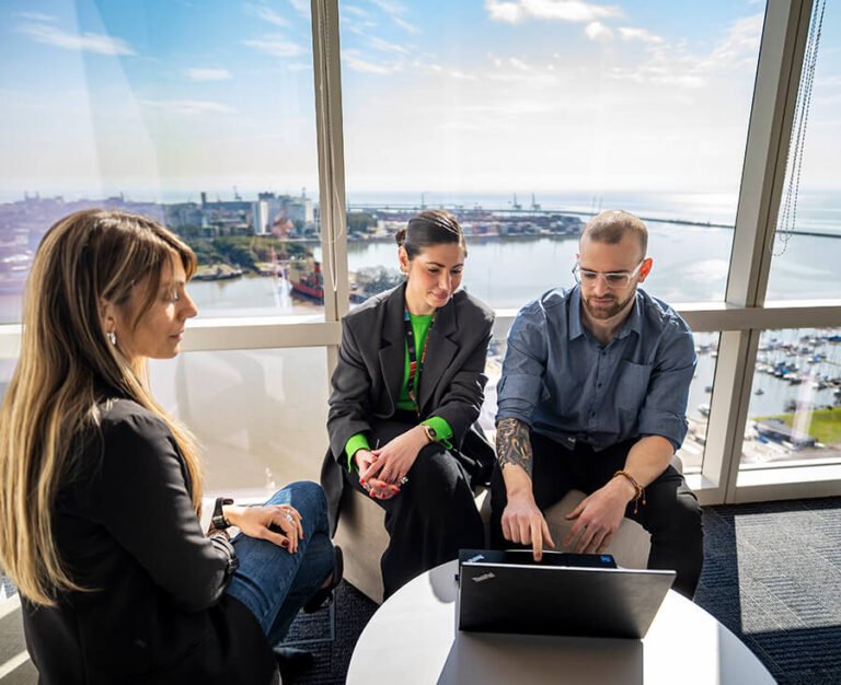 personas buscando trabajo en buenos aires
