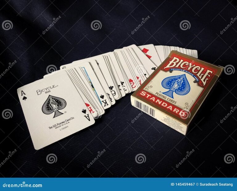 tarjeta sube sobre mesa con fondo neutro