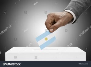 urna electoral con boletas argentinas colores